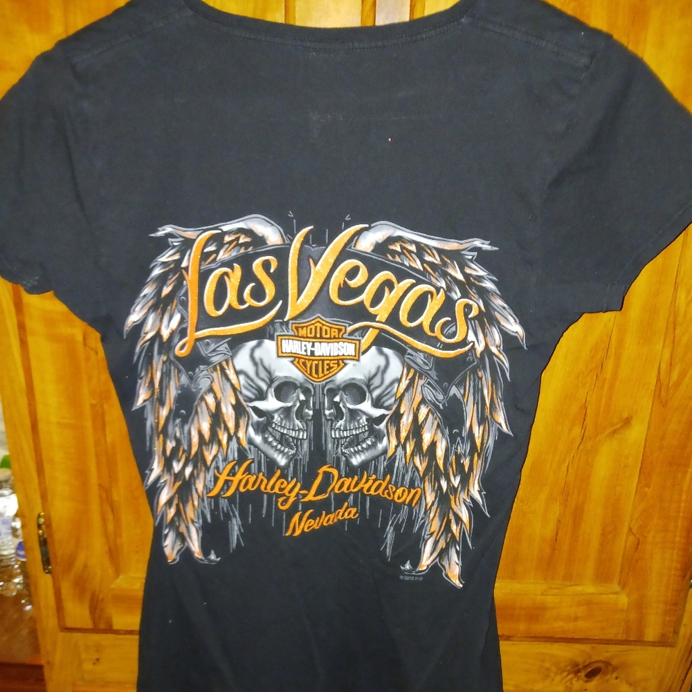 Harley-Davidson Black Tee with Las Vegas Skull Design